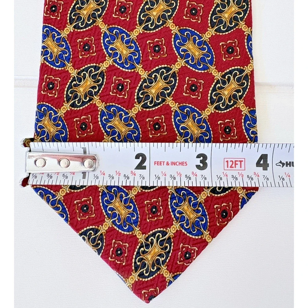 Vintage Club Room Silk Tie Red Blue Gold Medallion Print USA 3.75